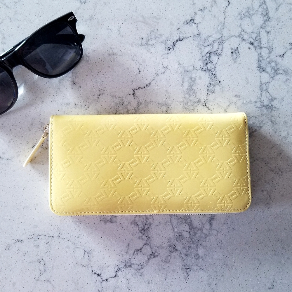 Carlo Pazolini yellow leather wallet